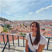 Profesora de dibujo y pintura imparte clases a todas las edades a partir de 6 años